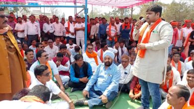 Photo of खाद की कालाबाजारी को लेकर किया एन एच में चक्का