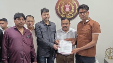 Photo of रायगढ़ प्रेस क्लब भवन निर्माण का मार्ग प्रशस्त, वित्त मंत्री ने भू-आबंटन का दस्तावेज सौंपा