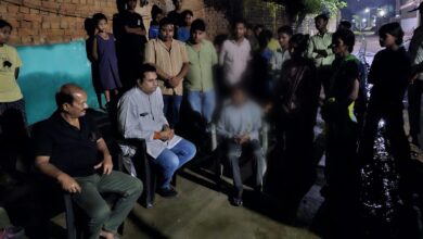 Photo of उमेश पटेल पहुंचे ठुसेकेला, संवेदना व्यक्त कर मृतकों को अर्पित की श्रद्धांजलि