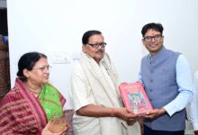 Photo of रायगढ़ में ओपी चौधरी का ‘विशेष जनसंपर्क अभियान’ – समाजसेवी से लेकर विश्व विजेता तक, हर घर में पहुंचा सम्मान”