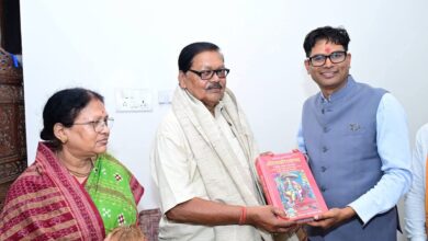Photo of रायगढ़ में ओपी चौधरी का ‘विशेष जनसंपर्क अभियान’ – समाजसेवी से लेकर विश्व विजेता तक, हर घर में पहुंचा सम्मान”